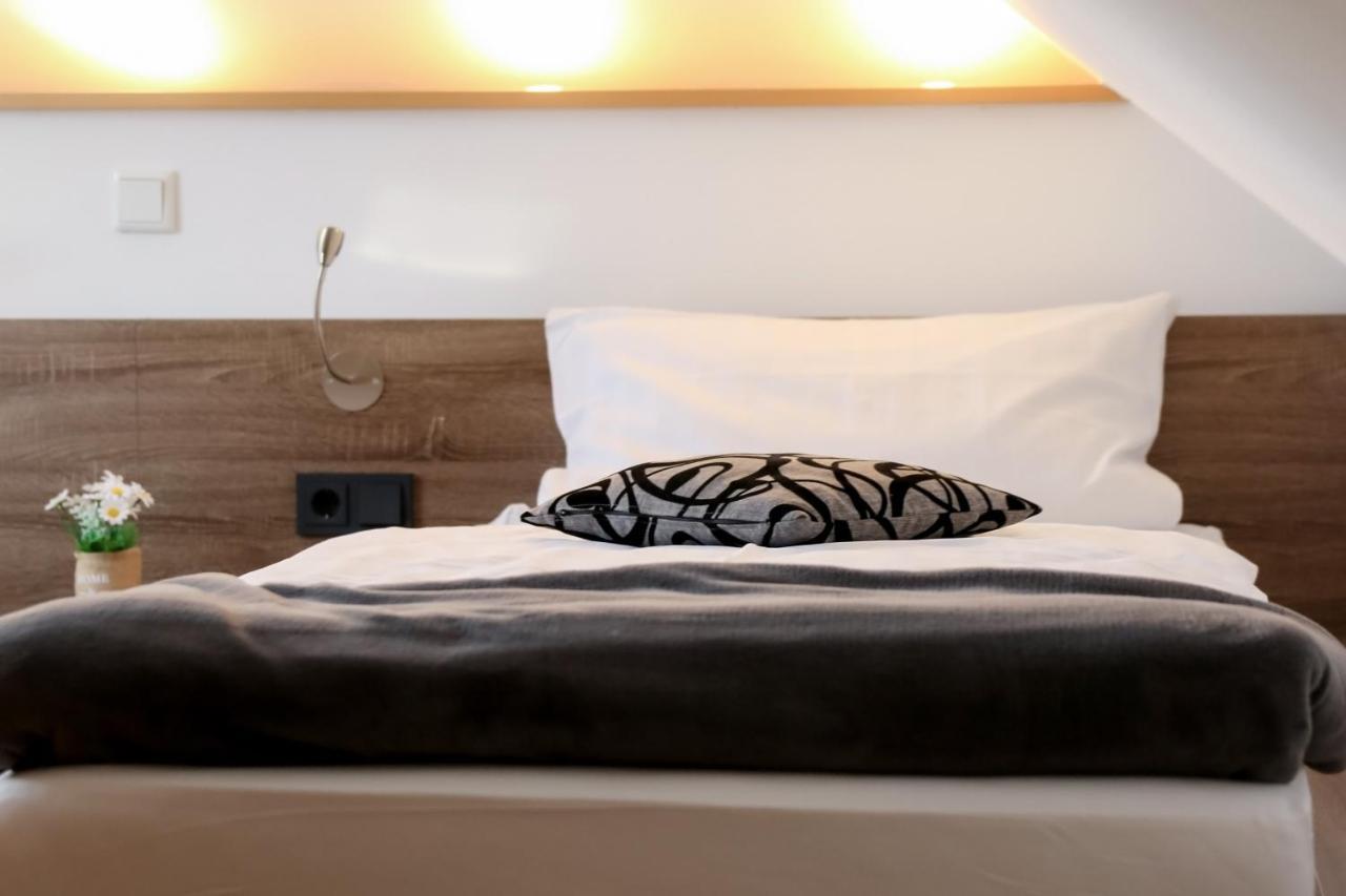 Hotel Gasthof Metzgerei Drei Linden ฟุลดา ภายนอก รูปภาพ