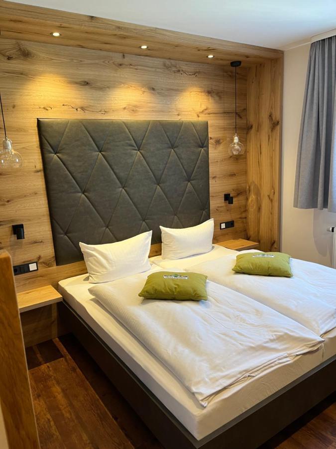 Hotel Gasthof Metzgerei Drei Linden ฟุลดา ภายนอก รูปภาพ