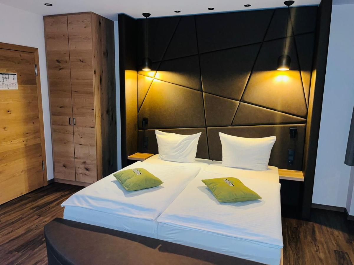 Hotel Gasthof Metzgerei Drei Linden ฟุลดา ภายนอก รูปภาพ