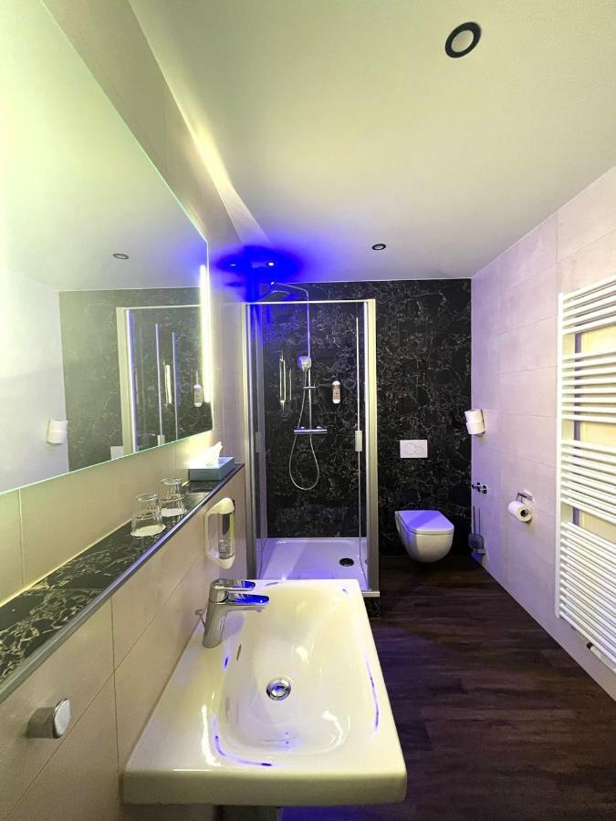 Hotel Gasthof Metzgerei Drei Linden ฟุลดา ภายนอก รูปภาพ