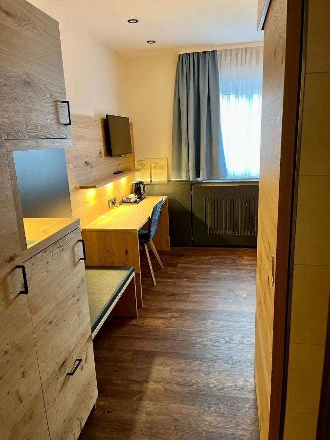 Hotel Gasthof Metzgerei Drei Linden ฟุลดา ภายนอก รูปภาพ