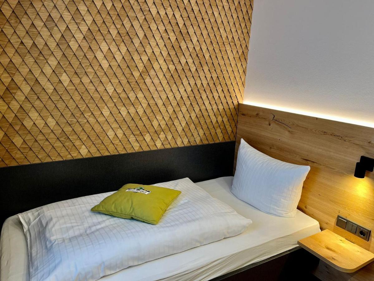 Hotel Gasthof Metzgerei Drei Linden ฟุลดา ภายนอก รูปภาพ